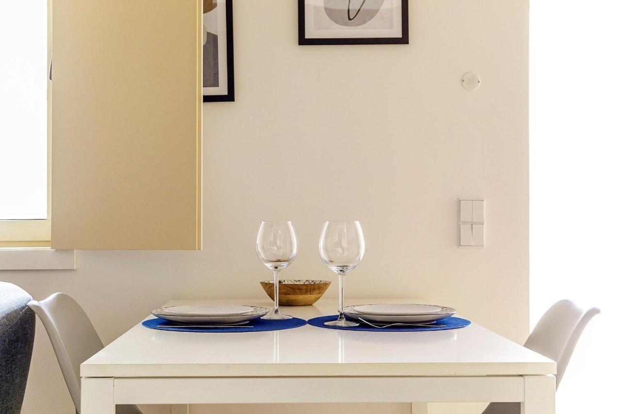 Lovelystay - Vila Burgaes ポルト エクステリア 写真