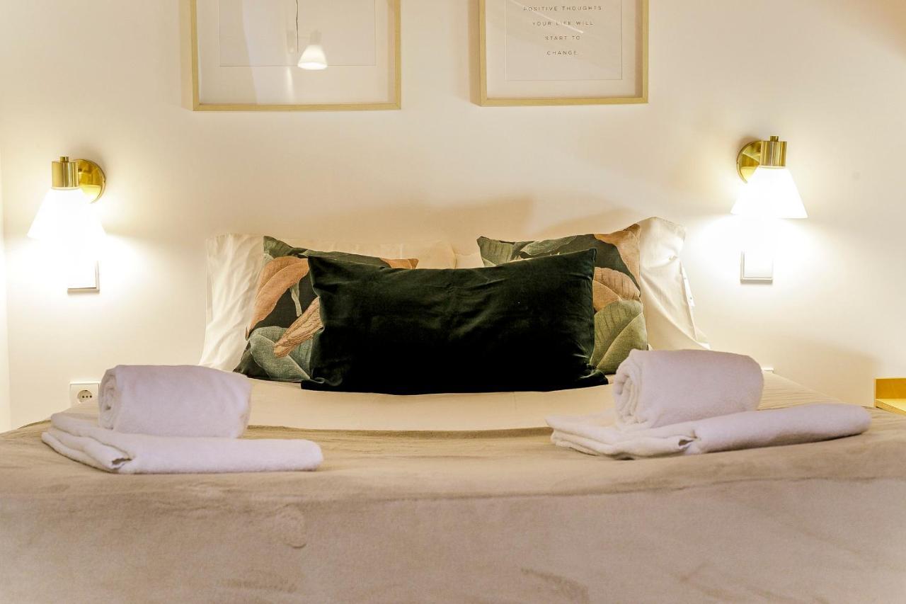 Lovelystay - Vila Burgaes ポルト エクステリア 写真