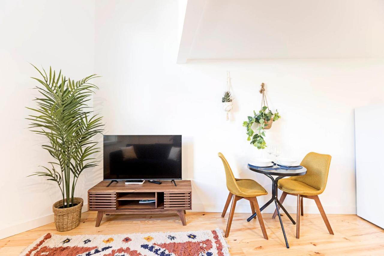 Lovelystay - Vila Burgaes ポルト エクステリア 写真